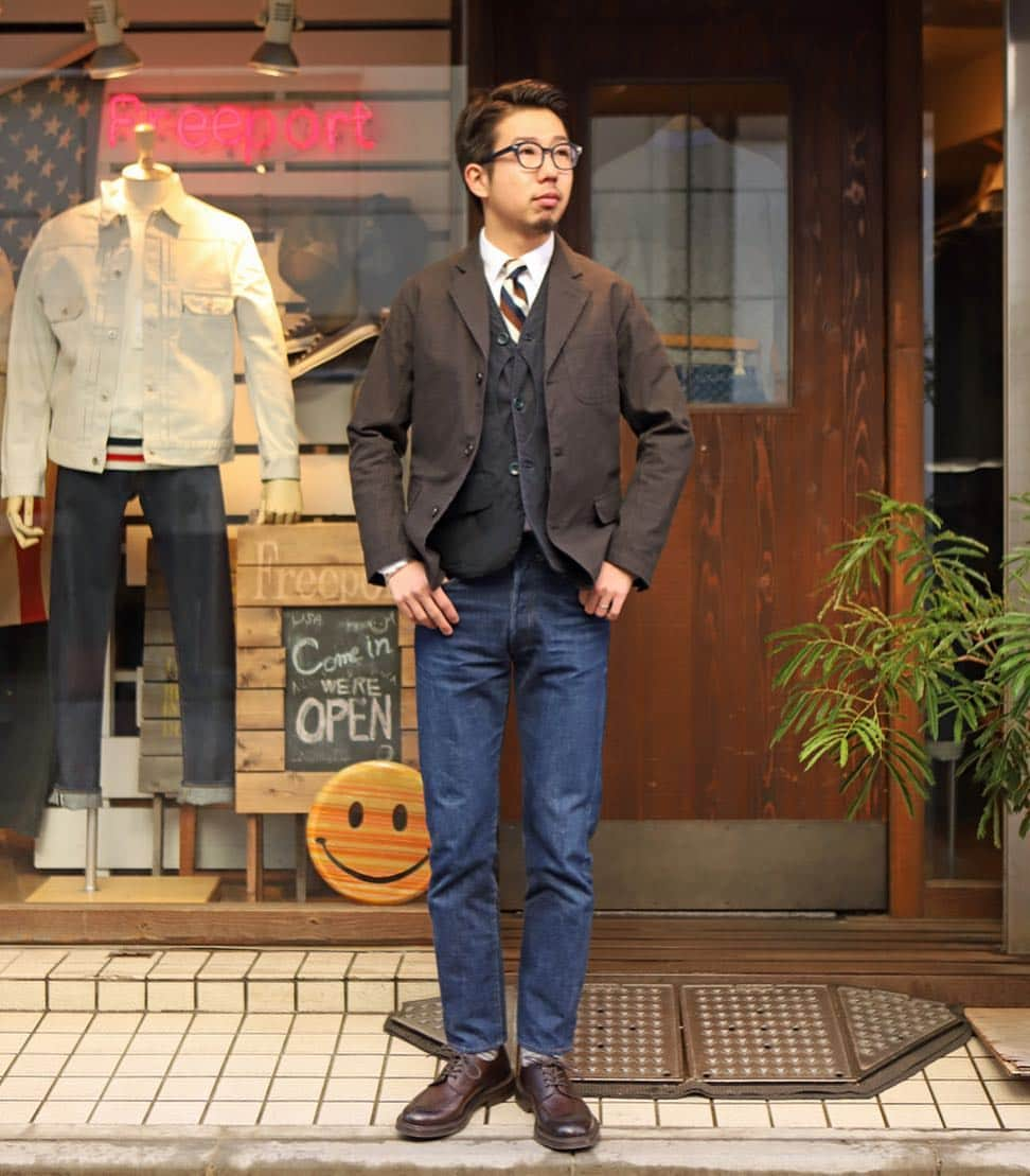 Freeport-ueno/上野さんのインスタグラム写真 - (Freeport-ueno/上野Instagram)「本日のSTYLE  トラディショナルとワークの共存  #Jacket#vest#denim#workersjapan #shirt#soutinecol #shoes#trickers #style#ivy#trad#surf #Freeportueno#tokyo#上野セレクトショップ」1月28日 13時52分 - freeportueno