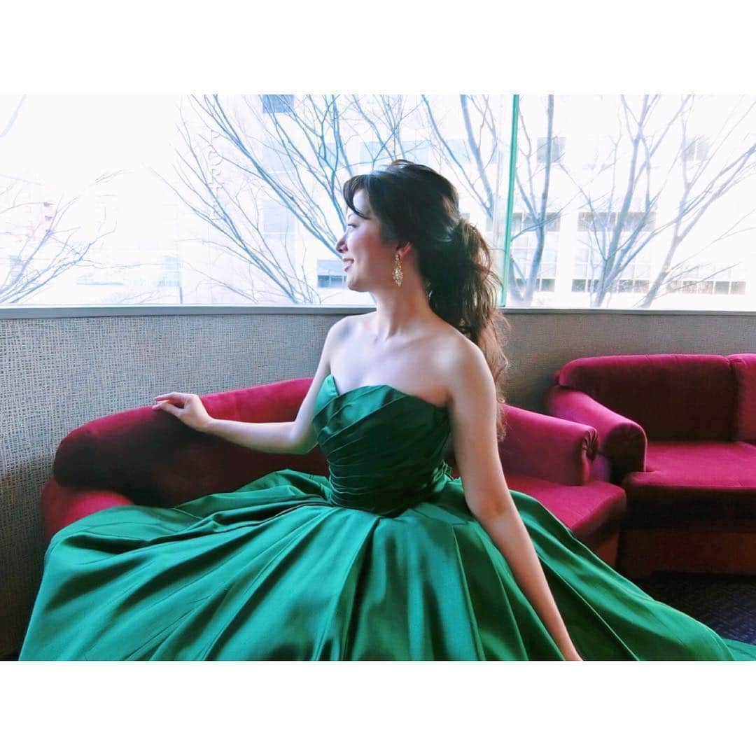 的場絢香のグルメインスタ