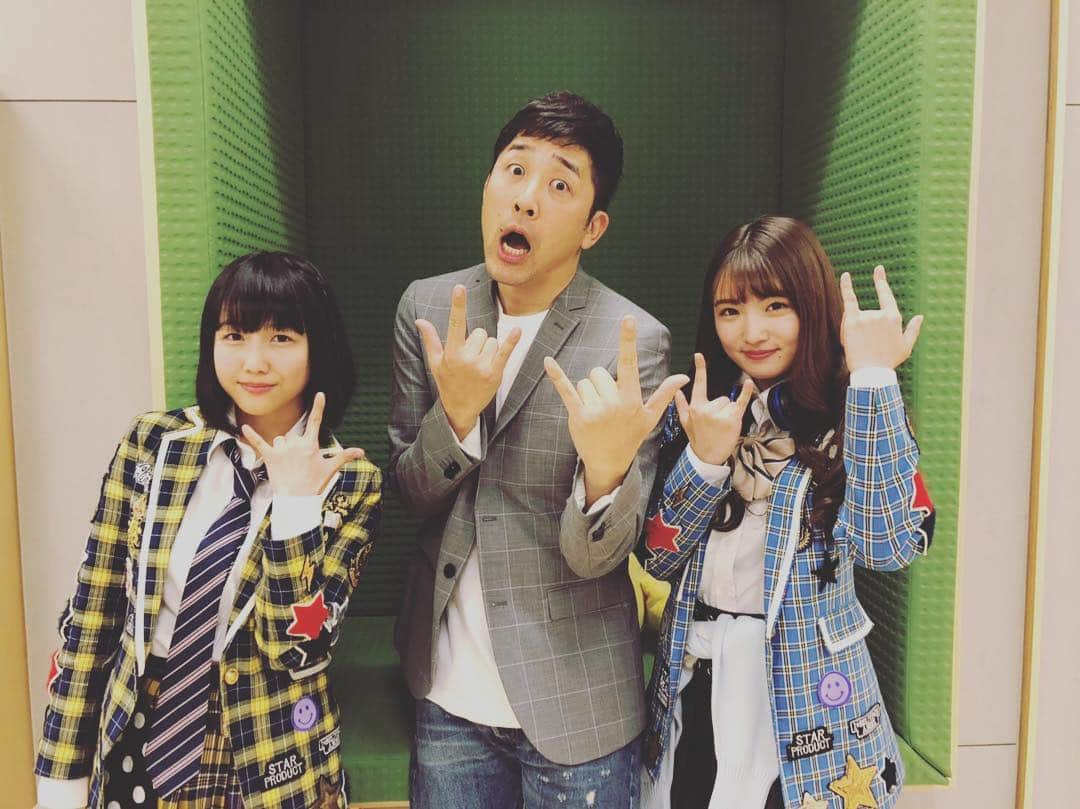 あべこうじさんのインスタグラム写真 - (あべこうじInstagram)「ㅤㅤㅤㅤㅤㅤㅤㅤㅤㅤㅤㅤㅤ PiiiiiiiNの２人とパシャリ グノシーQでの共演‼️ ㅤㅤㅤㅤㅤㅤㅤㅤㅤㅤㅤㅤㅤ #あべこうじ #piiiiiiin  #グノシーQ #中尾みき #原口みなみ #感謝 #ハッピィ」1月28日 22時55分 - abe_happy