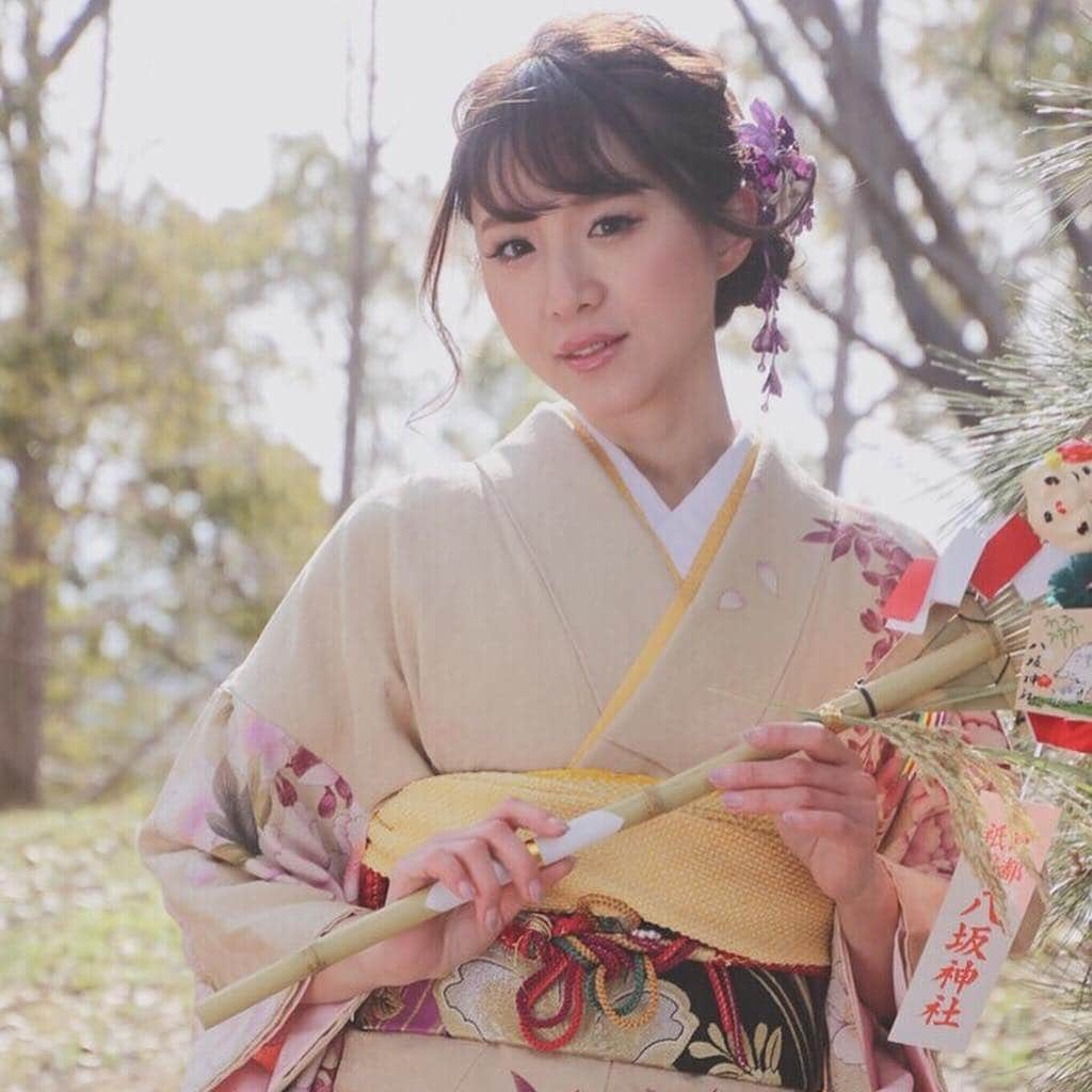 咲月美優さんのインスタグラム写真 - (咲月美優Instagram)「❤︎ . 👘photo . ベージュの振袖 かわいかった☺️💓 . . #shooting #portrait #model #photo #kimono #kimonostyle #撮影 #撮影会 #モデル  #振袖 #着物 #和服 #ポートレート #ポートレートモデル #関西モデル #ファインダー越しの私の世界 #被写体 #japanesegirl #girl #me #instapic #instaphoto #instagood #instalike #followme #촬영 #포트레이트 #모델 #기모노 #일본인 .」1月29日 10時47分 - s.miyutyyy