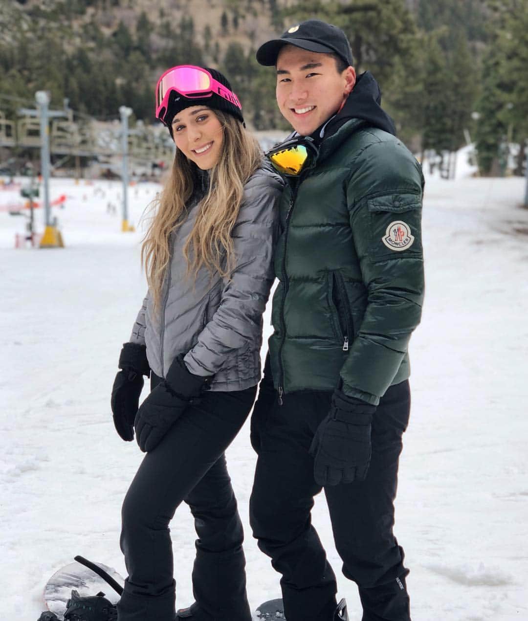 大森勝太朗さんのインスタグラム写真 - (大森勝太朗Instagram)「first time snowboarding with my best friends 🤩 the first pic is an accurate depiction of what i actually did though 🏂😩」1月29日 14時13分 - sho_omori