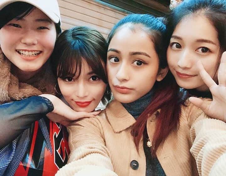 のインスタグラム：「若い子たちに混じって🦄💖🦖🌸🤪」