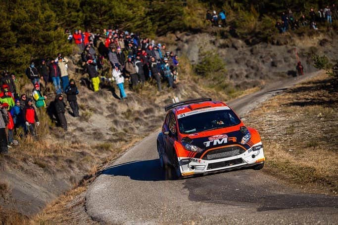 勝田貴元さんのインスタグラム写真 - (勝田貴元Instagram)「Not easy mix conditions🤔 📸 @timoanisphotography #montecarlo #rallymontecarlo #tarmac #ice #snow #wet #damp #muddy #gravel」1月30日 9時14分 - takamotokatsuta