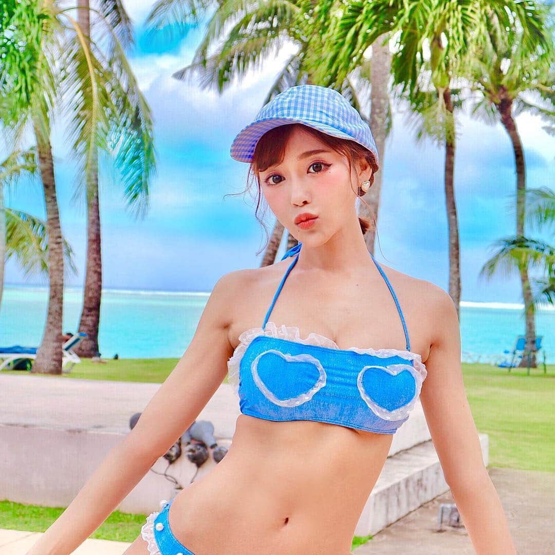 明日花キララさんのインスタグラム写真 - (明日花キララInstagram)「. 晴れたーーー☀️ 青い海とデニムって映えるよね！！🏵🐬🏖 . こちらもほいっぷ(@whip_bunny )から 今年発売予定の水着です!!!👙」1月30日 11時33分 - asukakiraran