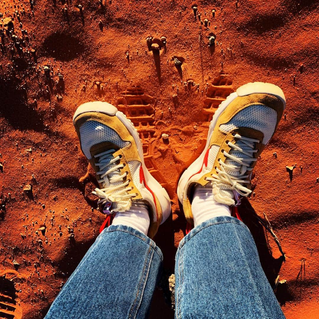スホさんのインスタグラム写真 - (スホInstagram)「On Mars」1月30日 18時00分 - kimjuncotton