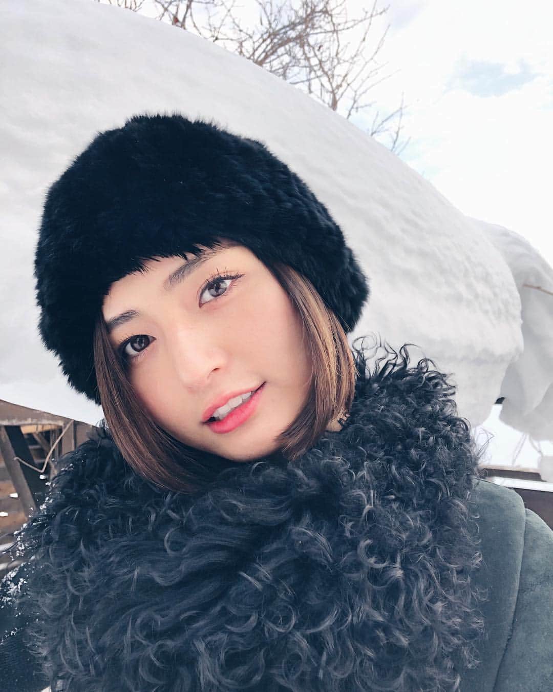 山賀琴子さんのインスタグラム写真 - (山賀琴子Instagram)「冬は蓄えがち🐫」1月30日 18時09分 - kotokoyamaga