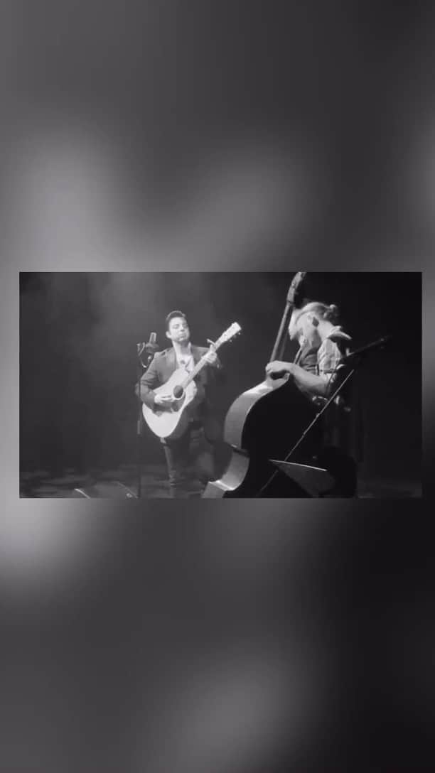 ラミン・カリムルーさんのインスタグラム動画 (ラミン・カリムルーInstagram)「A View From The Wings