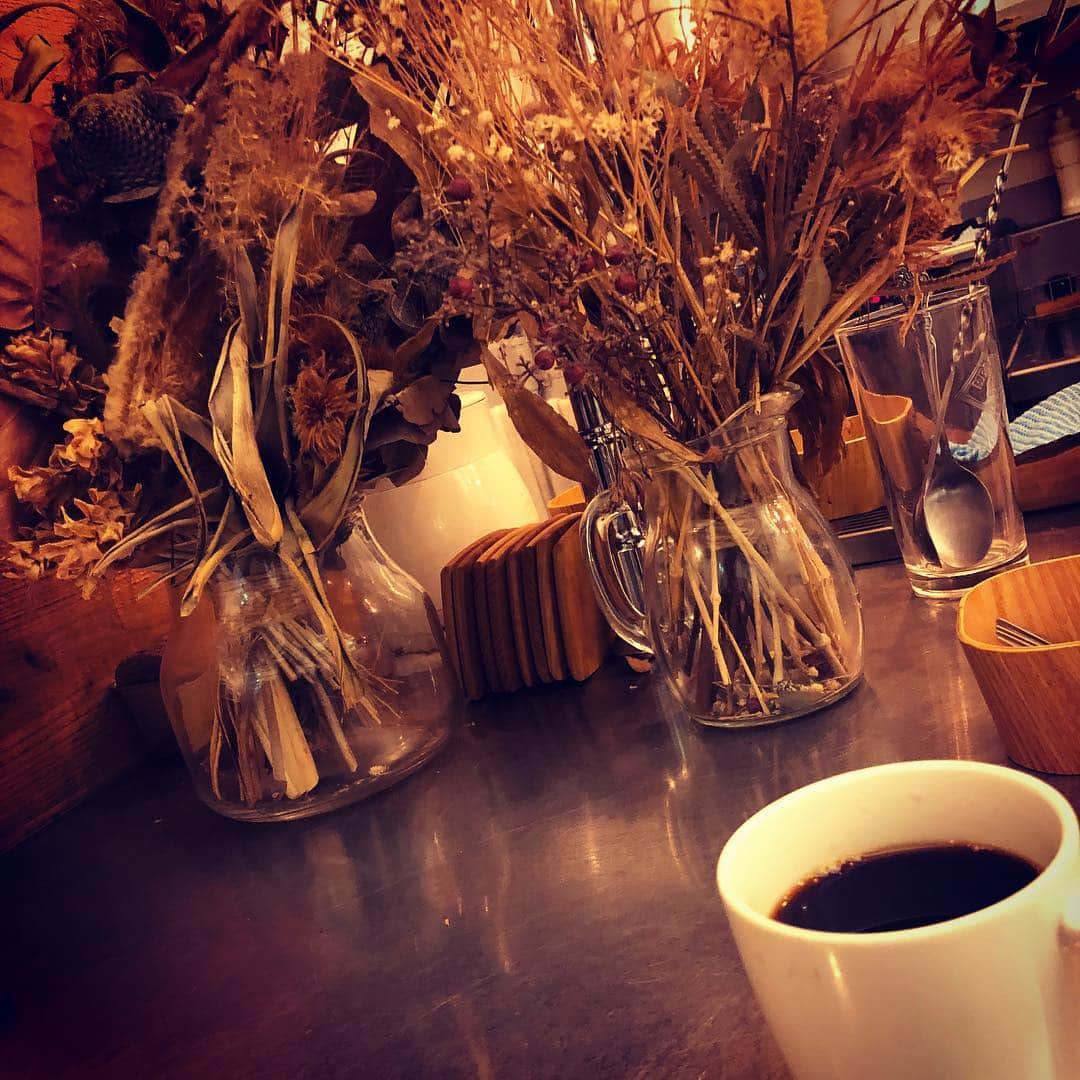 佐藤楓のインスタグラム：「#lunch #curry #coffee #dryflower」
