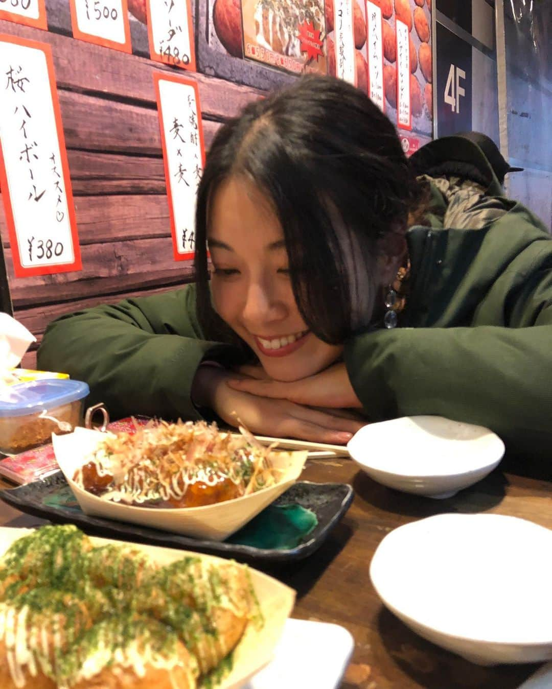 中村優さんのインスタグラム写真 - (中村優Instagram)「ひさびさにたこ焼き食べた🐙 (焼肉からのシメのたこ焼きw)」1月31日 20時31分 - nkmr_yu