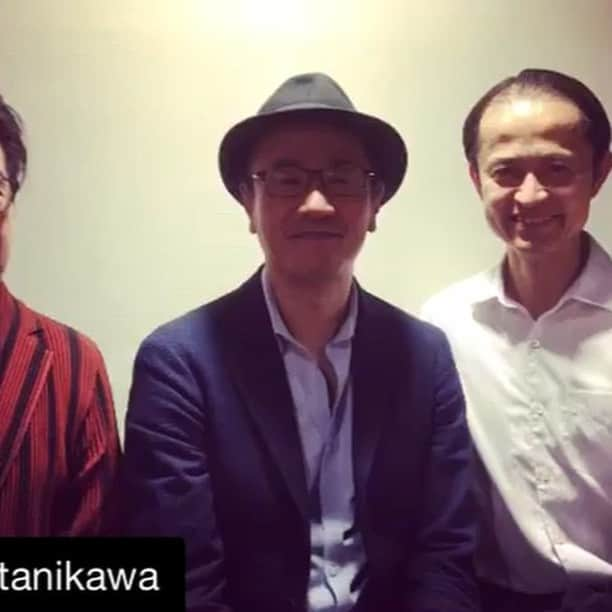 渡辺香津美のインスタグラム：「#Repost @kokotanikawa with @get_repost ・・・ #kazumiwatanabe  #ジャズ回帰トリオ@名古屋ブルーノート 2nd set 白熱の演奏直後に♪(๑ᴖ◡ᴖ๑)♪直撃 #井上陽介 #則竹裕之  #hiroyukinoritake」