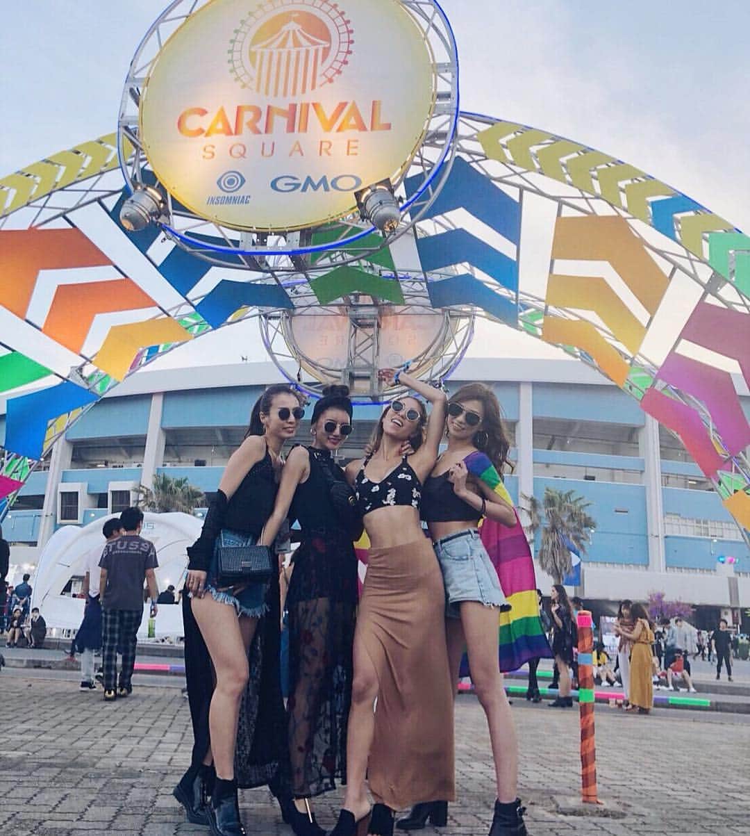 長谷川唯のインスタグラム：「・ ・ 友達と笑って騒いでるときほんとたのしーっっ🥰✨早くみんなでフェスも行きたい🙈🌈 ・ ・ #今思い出すだけで笑える #あんなことが起こるとは笑 #festival #girls #happy #love」