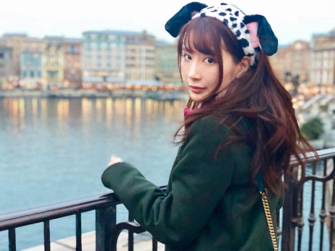 中川杏奈さんのインスタグラム写真 中川杏奈instagram ダッフィ大好きなママとディズニーシー 年甲斐もなく耳つけました ヘアバンドならお家でも使えそうかな 雨雪予報だったので凄く空いてた おかげで近くでディズニーの仲間たちを見れた