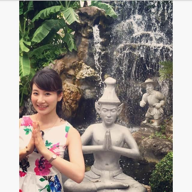 島津久美子さんのインスタグラム写真 - (島津久美子Instagram)「* TBS NEWSのコラムを更新しました‼︎* 是非TBS NEWSのHPご覧ください❤️ * ただ…すみません。だいぶ久しぶりです🙇* 今年はちゃんとBlogみたいに更新できるように頑張ります‼︎* なので、これを機会にコラムを知った方🙋たまにHPもご覧ください😚🎀 * #更新 #ブログ #久しぶりの投稿 #今年は頑張ります #2月になったし #本当は #旅日記 #書く予定だったのに #一年の総まとめ #2018 #お気に入りの一枚 #バンコク #タイ旅行 #コップンカー #楽しかった #ここどこだっけな #😂 #寺院巡り #また行きたい #旅好き女子 #しま旅 #今年はどこに行こう #良いことありますように #tbsnews #newscaster #blog #katespadenewyork #thailand🇹🇭 #bangkok #girlstrip2018」2月2日 1時32分 - kumiko_shimazu