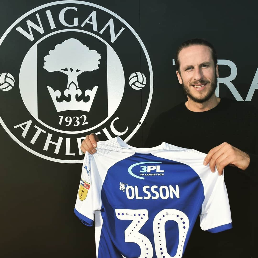 ヨナス・オルソンのインスタグラム：「Very happy to have signed for @laticsofficial till the end of the season! Great being back in the UK as well. Can’t wait to get started #Wiganathletic」