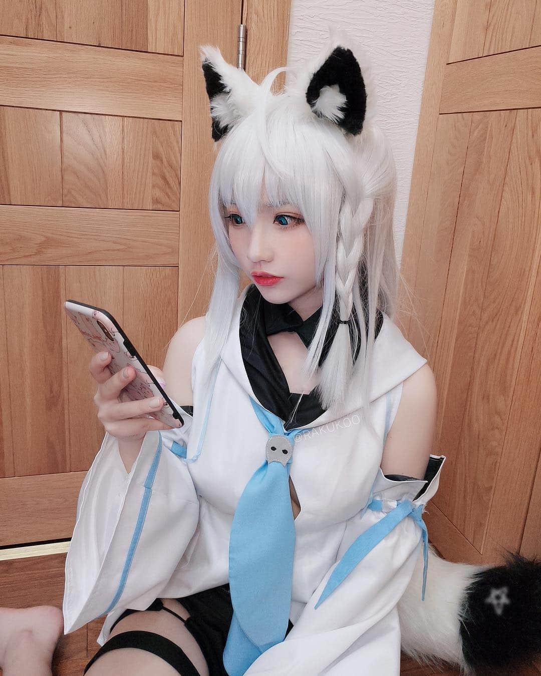 犬神洛洛子さんのインスタグラム写真 - (犬神洛洛子Instagram)「コンコン🦊 #cosplay #白上フブキ #コスプレ #vtuber #shirakamifubuki」2月2日 17時19分 - rakukoo