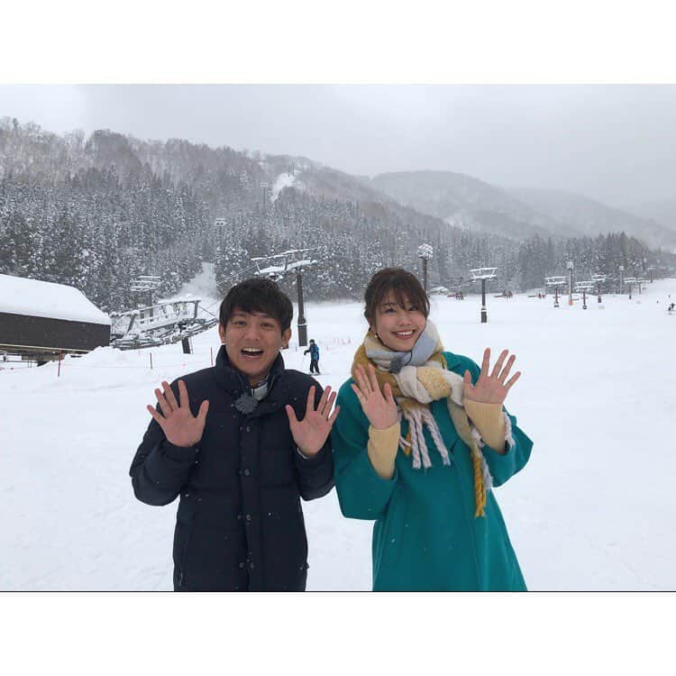 のインスタグラム：「本日午後2時〜 長野放送 稲村亜美とめぐる 湯ったり信州温泉紀行 に出演します😍 以前もロケを一緒にした松山アナと🙆‍♂️ 面白くってたくましくなった松山アナ！！！ ロケ中も楽しかったな〜 是非みてください💓」