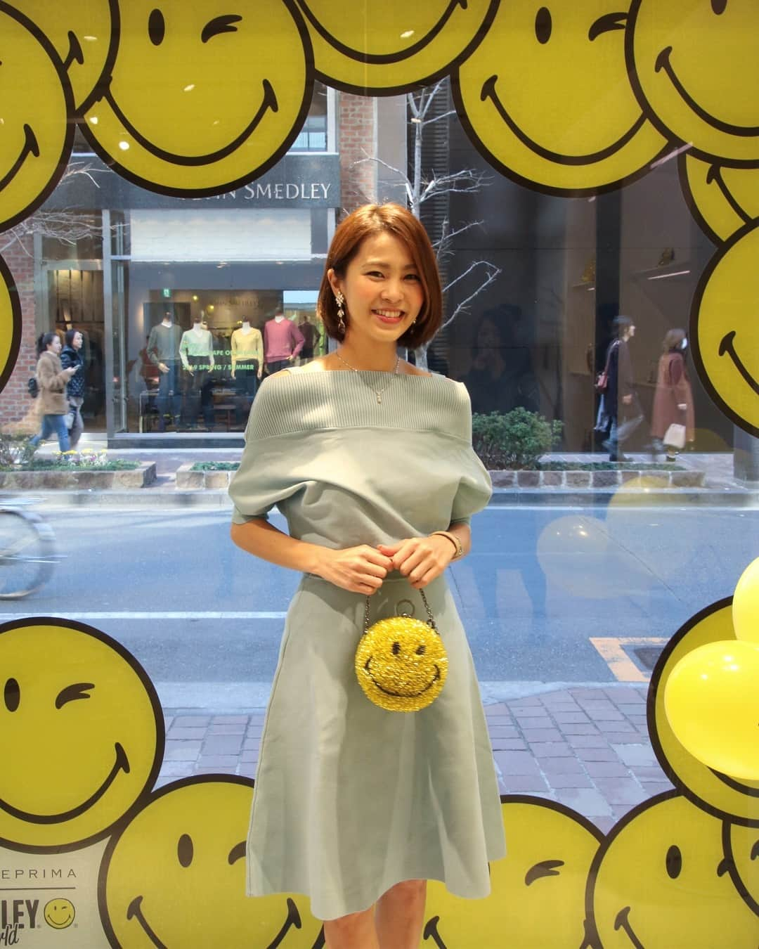 坂元美香さんのインスタグラム写真 - (坂元美香Instagram)「. 今日はANTEPRIMA様より【SMILEY SPECIAL EVENT】にご招待いただき、2月13日(水)から販売の新作SMILEY World☺︎を楽しんで来ました！ . もー可愛くて可愛くてずっとハイテンション。球体のスマイリーバッグなんて見た瞬間からおもわず笑顔こぼれちゃう可愛さ😍手にとって見れるのは銀座店のみなんですって。そしてパンダくんからは安定の癒しを得て、何度見ても可愛いカスタマイズできるバッグもチェック☑︎ . そして最後は… 後日の投稿へ続く。 . @anteprimaofficial @smiley #アンテプリマ #anteprima #銀座  #anteprimasmiley #アンテプリマスマイリー #Smiley #SmileyWorld #SmileyTheOriginal #GetSmiley #fashion #スマイリー坂元 #キラシェア」2月2日 18時54分 - mika_saka