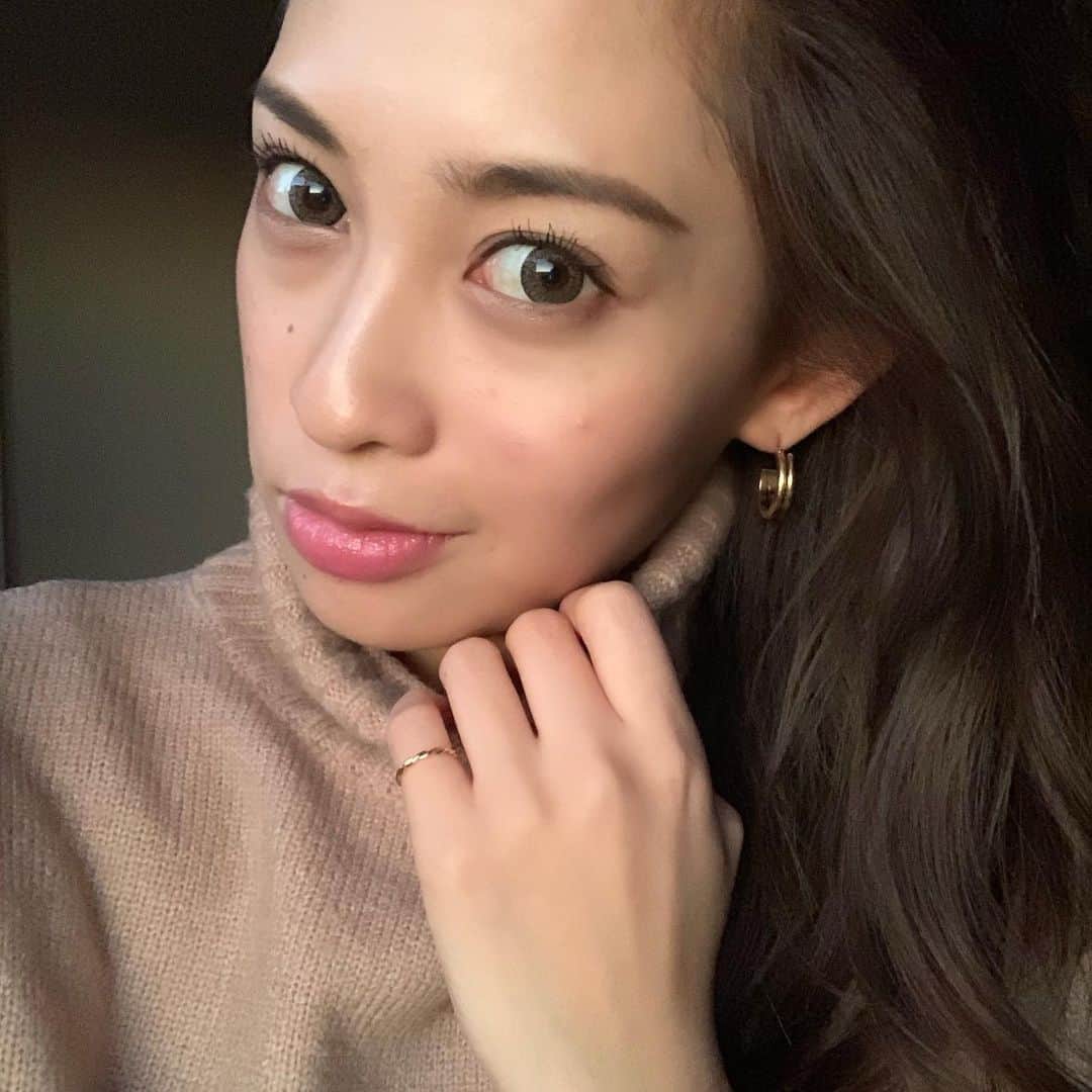 白石明美さんのインスタグラム写真 - (白石明美Instagram)「#aby＿akemi #selfie  もう前髪きらへん。 👄( 言うの何回め。)」2月2日 19時00分 - abyakemi