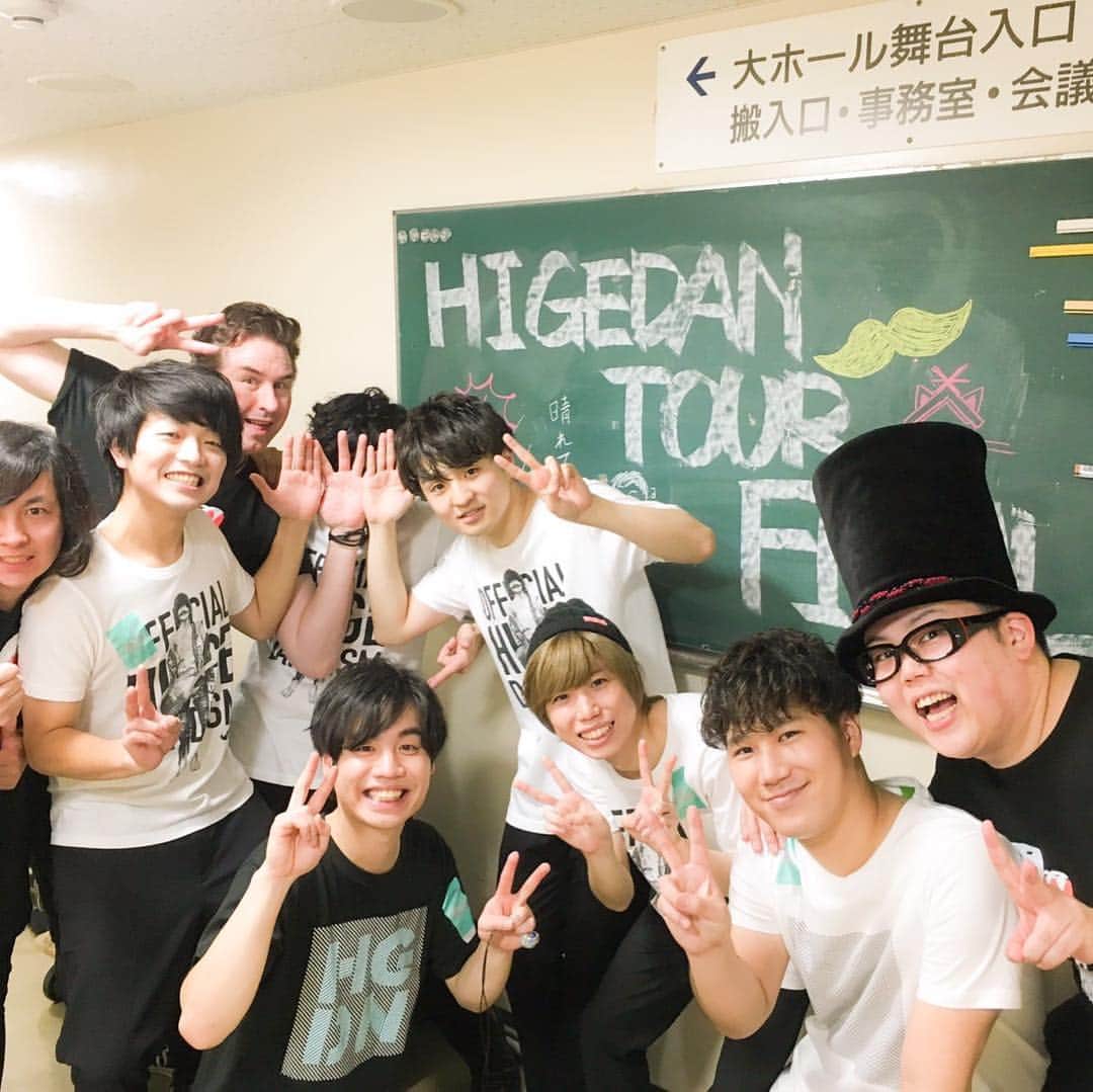 のインスタグラム：「ツアーファイナルでした。 来てくれたみんなはもちろん、来れなかったみんなにも届くほどのグッドミュージック旅でした。このメンバーを心から愛しているし、これからもっとヤバいライブを作っていけると確信出来ました。 みんなのおかげでこれからも歌える！ 本当にありがとうございました！」