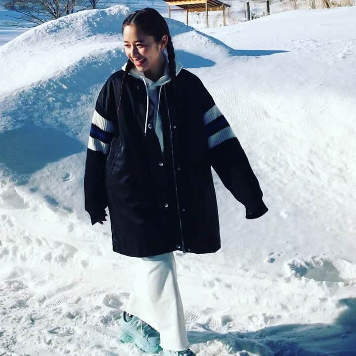 堀田さんちの真由さん。（堀田真由）のインスタグラム：「楽しそうな堀田さん。 本日は、岩手県に行ってきました。  #坂上どうぶつ王国」