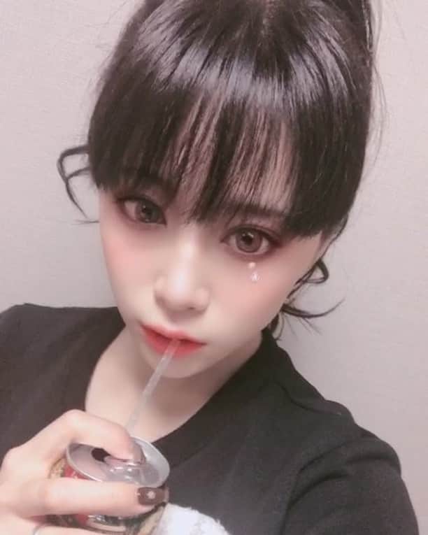 のインスタグラム：「黒髪載せてなかったねポニーテール #ツインテールの日 なのにw  #japanesegirl #haircolor #imagechange #black #hair #alcohol #singer #model #beautyplus #ponytail」