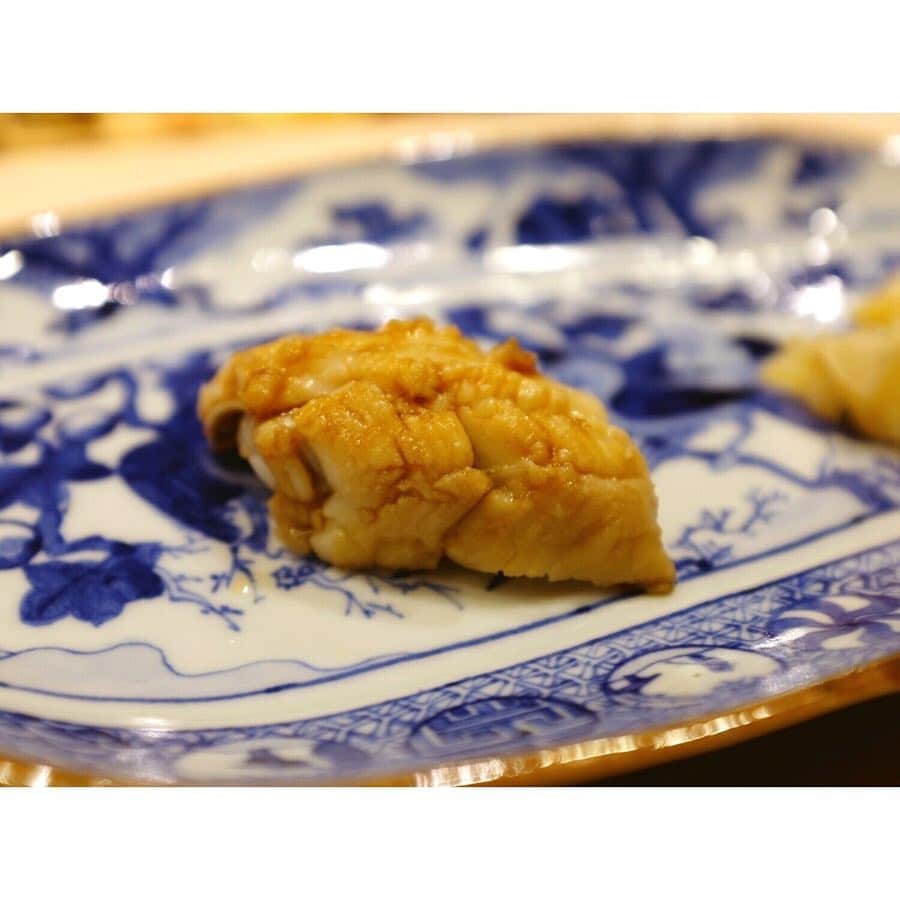 舞川あいくさんのインスタグラム写真 - (舞川あいくInstagram)「Sushi Saito Hong Kong🍣😊 Awesome lunch！ #hongkong #sushi #鮨さいとう」2月3日 11時45分 - aiku_0817__