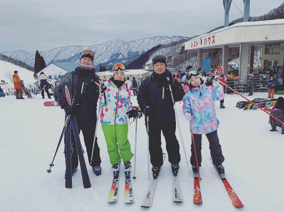 北村響さんのインスタグラム写真 - (北村響Instagram)「#奥伊吹スキー場 #仲良し#友達#スキー#ウィンタースポーツ」2月3日 11時46分 - k.bikistagram