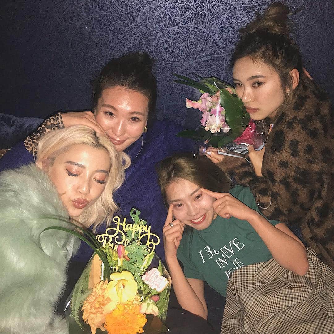 のインスタグラム：「皆歳をとっても10年前から変わらずワイワイできちゃうかんじ💖 久々にみんなパワー全開🤣」
