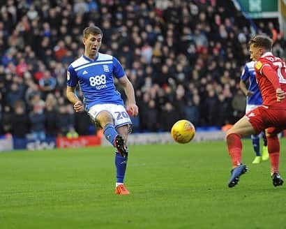 ゲイリー・ガードナーのインスタグラム：「Big win!!!!! 😀⚽️💙 @bcfcofficial #KRO」