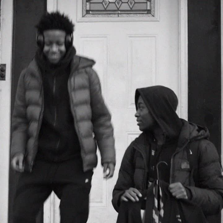 カイリー・アービングのインスタグラム：「Newark’s own @islandboy.khi & @island11boy.muh put effort into everything they do, on and off the court. These young men adopted a crosstown elementary school and worked to bring sport and mentorship to  these kids, in addition to providing a safe place to play. Defining their paths like @kyrieirving, young leaders like Mekhi & Muhammed challenge us all to step our game up. Know of an up and coming leader in your community? Nominate them for the Nike Future Varsity Program: www.Nike.com/untilweallwin #untilweallwin #bhm」