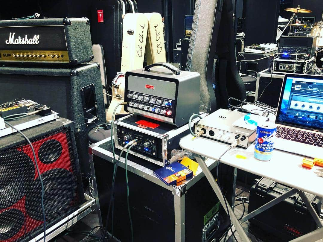 亜沙さんのインスタグラム写真 - (亜沙Instagram)「深夜の音作りぱーりぃ」2月17日 22時32分 - asa.bassist