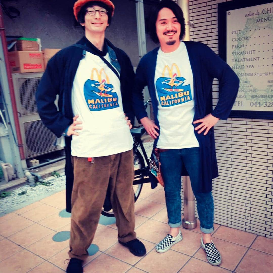 のインスタグラム：「髪切ったよ！ いつもありがとうございます！ #二子新地 #サロンドクロエ #お揃いコーデ」