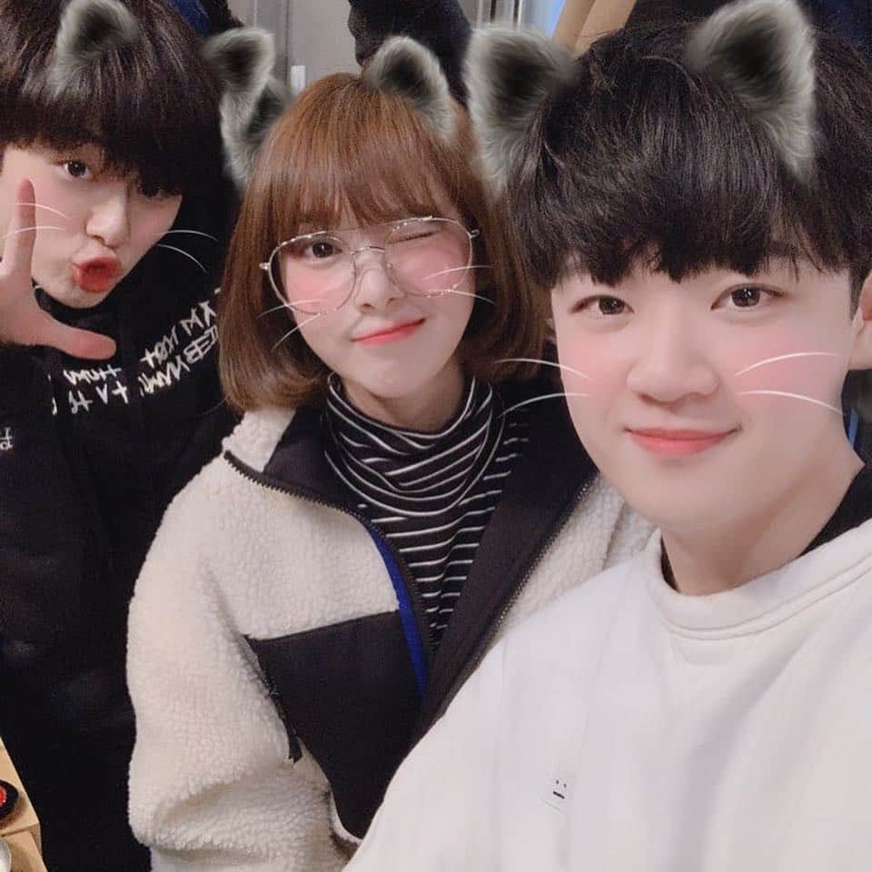 キム・ダエさんのインスタグラム写真 - (キム・ダエInstagram)「실시간 종방연 우리 귀여운 애송이들과 (feat. 띠동갑) 너희 왜 나보다 더 예뻐? 😭」2月3日 21時07分 - d.yea
