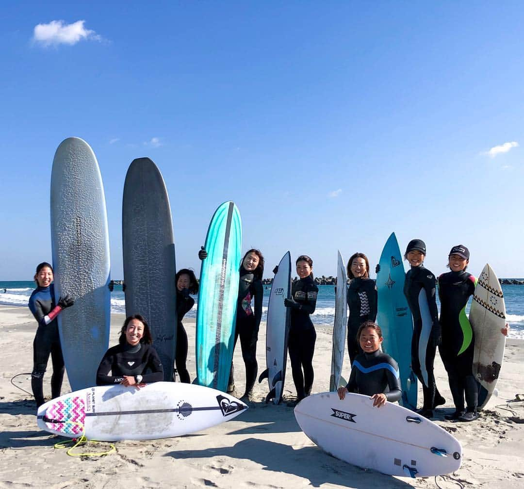 金子藍さんのインスタグラム写真 - (金子藍Instagram)「1泊2日のSurf Camp Party . みんなと共に過ごす2日間は大笑いでした❤️ . 参加していただいた皆様と出会えて良かった ありがとうございました❤️ . #surfcampparty #surf #surfing #サーフキャンプ #サーフィン #キャンプ #トレーニング #陸トレ #サーフ女子」2月3日 16時18分 - aikaneko_surf