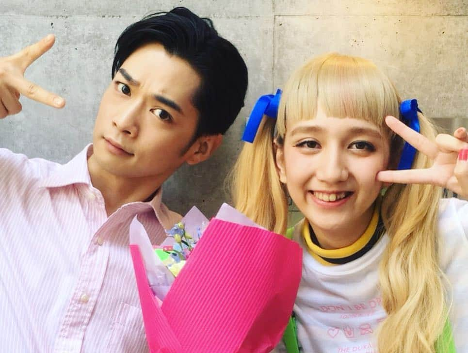 日本テレビ「プリティが多すぎる」さんのインスタグラム写真 - (日本テレビ「プリティが多すぎる」Instagram)「お久しぶりの南吉＆キヨラ……ではなく足立＆床嶋✨✨ 「プリティが多すぎる」に出演していた千葉雄大さんと長井短さん🎀現在は毎週水曜夜10時から放送中の「家売るオンナの逆襲」でも共演中👍🏠 かつてはエリート編集男子と原宿系モデルを演じていたお2人…いつの間にやら家売るオトコとデスクのオンナに転身😂全く違う役どころながらも、ドラマを見るたび「あっ南吉とキヨラ…🌸」とついつい嬉しくなってしまうプリティ公式😅💦「家売るオンナの逆襲」でもプリティコンビから目が離せません‼👀 . #プリティロスの皆様は毎週水曜家売るリアタイGO #愛すべきプリティコンビ #プリティが多すぎる #家売るオンナの逆襲 #千葉雄大 #長井短 #日テレ」2月3日 19時23分 - ntv_pretty