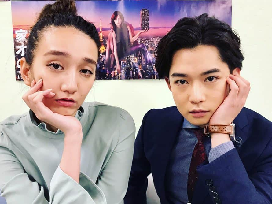 日本テレビ「プリティが多すぎる」さんのインスタグラム写真 - (日本テレビ「プリティが多すぎる」Instagram)「お久しぶりの南吉＆キヨラ……ではなく足立＆床嶋✨✨ 「プリティが多すぎる」に出演していた千葉雄大さんと長井短さん🎀現在は毎週水曜夜10時から放送中の「家売るオンナの逆襲」でも共演中👍🏠 かつてはエリート編集男子と原宿系モデルを演じていたお2人…いつの間にやら家売るオトコとデスクのオンナに転身😂全く違う役どころながらも、ドラマを見るたび「あっ南吉とキヨラ…🌸」とついつい嬉しくなってしまうプリティ公式😅💦「家売るオンナの逆襲」でもプリティコンビから目が離せません‼👀 . #プリティロスの皆様は毎週水曜家売るリアタイGO #愛すべきプリティコンビ #プリティが多すぎる #家売るオンナの逆襲 #千葉雄大 #長井短 #日テレ」2月3日 19時23分 - ntv_pretty