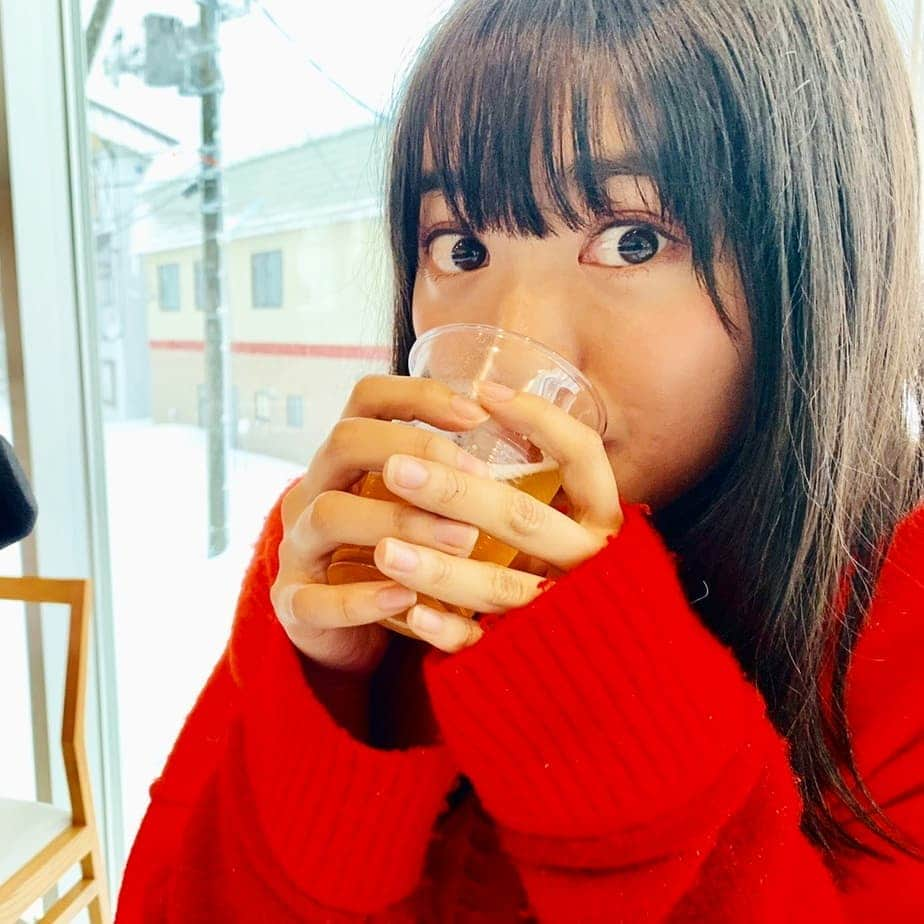 石塚かおりさんのインスタグラム写真 - (石塚かおりInstagram)「#北原里英 ちゃん#石打丸山スキー場#公開録音 ついに今夜から#オンエア#はしゃぎすぎ  立春！ 暦の上では春。  この響き、大好き。  そんな立春の今夜8時半から 「北原里英のMOONLIHITING」 石打丸山スキー場での公開収録の模様を、4週に渡ってオンエア♪  りえちゃん、さいこー。  そして、そのまま、9時からはNGT48ガチガチカウントダウンです。  #アサヒドライゼロスパーク#アサヒドライゼロ#ノンアルコール#飲み比べ#BSN#ラジオ#北原里英のMOONLIHITING#恋ばな#女子トーク いや#親子トーク#レモンちゃん#新潟#南魚沼#雪#立春#春 でもまだまだ#スキー#スノボ りえちゃんの番組のあとは引き続き#NGT48#ガチガチカウントダウン#アナウンサー#石塚かおり」2月4日 7時00分 - kaori_ishizuka413