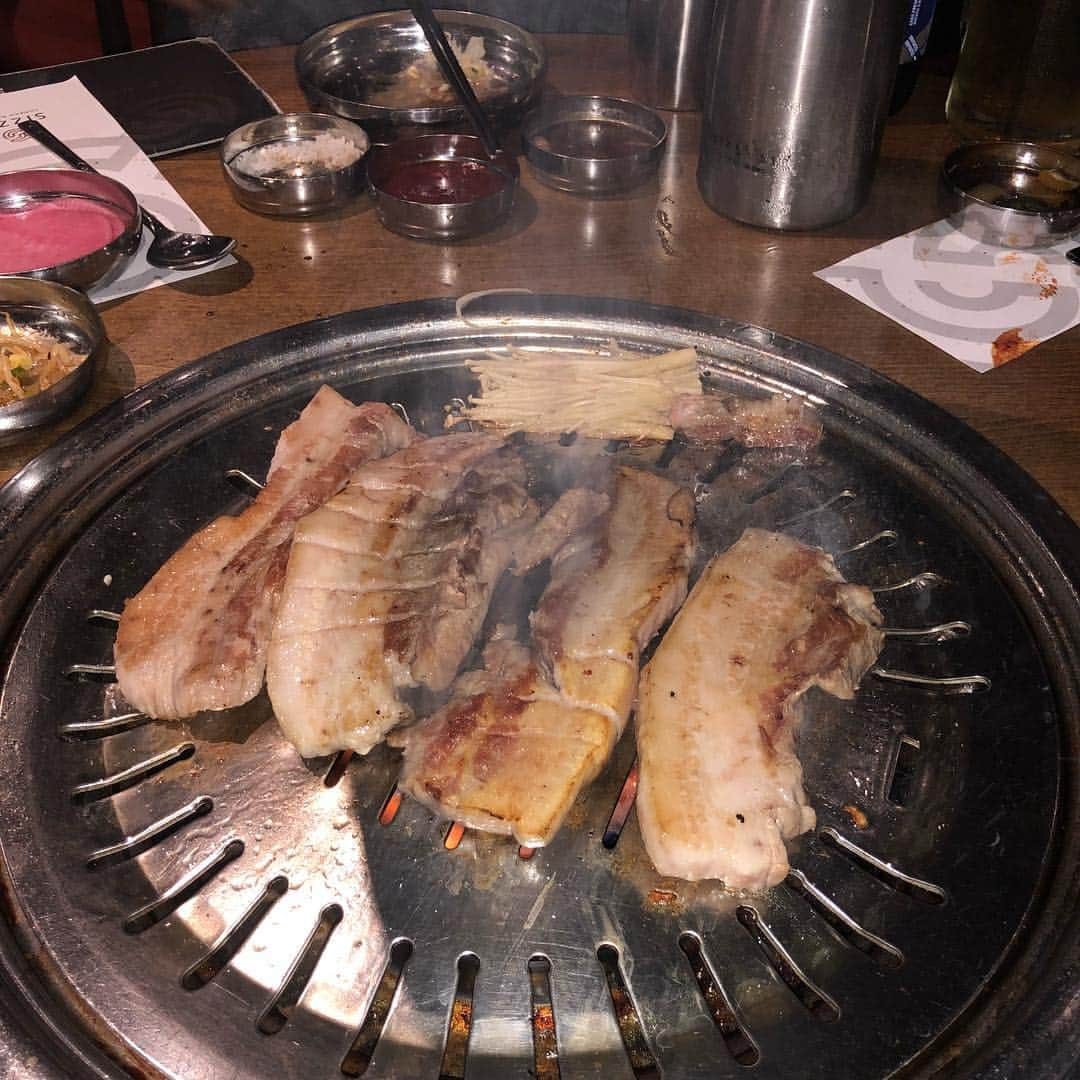 中田翔さんのインスタグラム写真 - (中田翔Instagram)「昨日は休み前だったのでこのメンバーで焼肉！！美味しかったです！！！ #中田#上原#渡部#青木#宮西」2月4日 3時02分 - shonakata_official