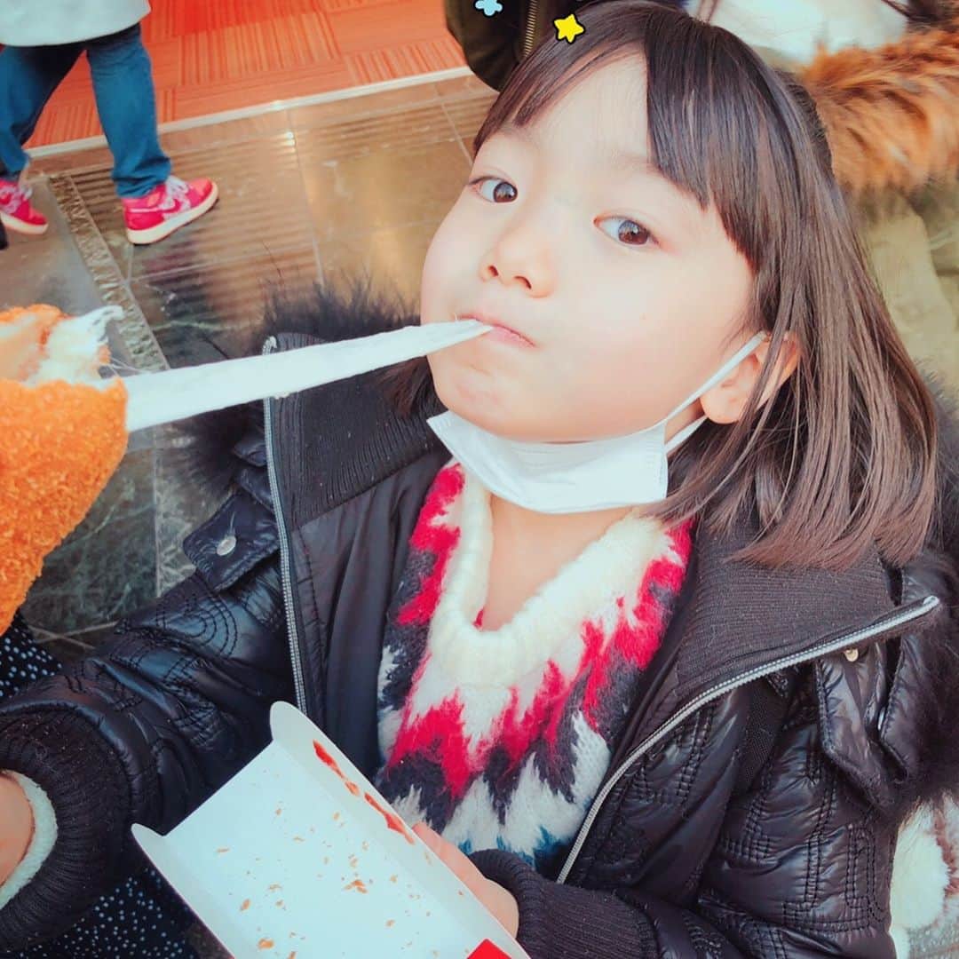稲垣芽生のインスタグラム：「お友達と渋谷で待ち合わせして遊んだよ💗美味しいものも食べたよ☺️ 楽しかった❤」