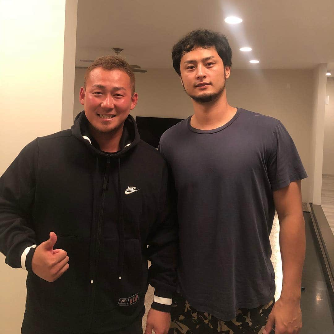 中田翔さんのインスタグラム写真 - (中田翔Instagram)「今日は我らがスター ダルビッシュさんの家で食事さしてもらいました！！いつまでたってもダルさんはスターです！！いい話も聞かせてもらい沢山勉強できました！本当にありがとうございました！！ 俺ももっともっとスケールのでかい人間になりたい！！ #ダルビッシュ#鶴岡#宮西#金子#中田#中島#加藤#石井#堀#清宮#」2月4日 13時35分 - shonakata_official