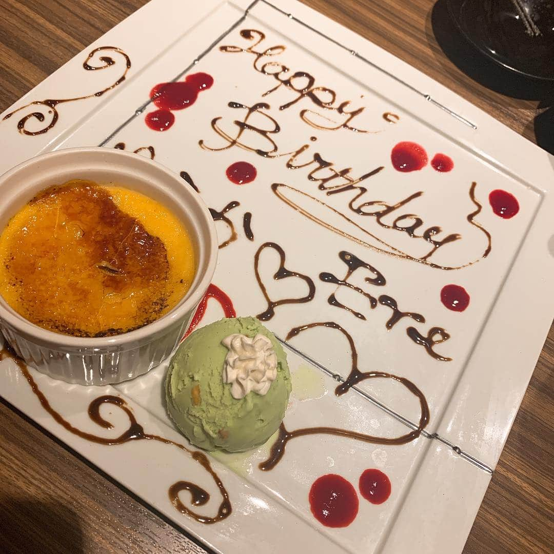 木下ゆうかさんのインスタグラム写真 - (木下ゆうかInstagram)「誕生日やったよー！ お友達が祝ってくれて幸せな夜やったよ☺️❤️ お祝いメッセージありがとう！！！🥺🥺 いつも応援してくれてありがとう！これからも頑張ります！！！😆😆😆」2月4日 14時11分 - yuka_kinoshita_0204