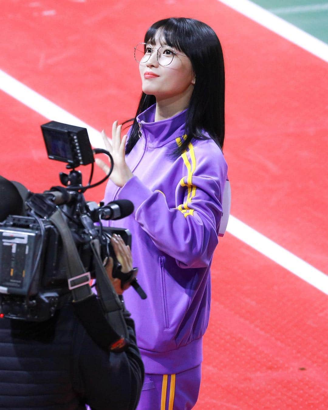 モモさんのインスタグラム写真 - (モモInstagram)「♡ [Fantaken] 190107 - ISAC 2019 - happy lunar new year eve! ❤️ #MOMO #트와이스 #모모 #平井もも #もも #TWICE © terpsichore」2月4日 15時31分 - momojype