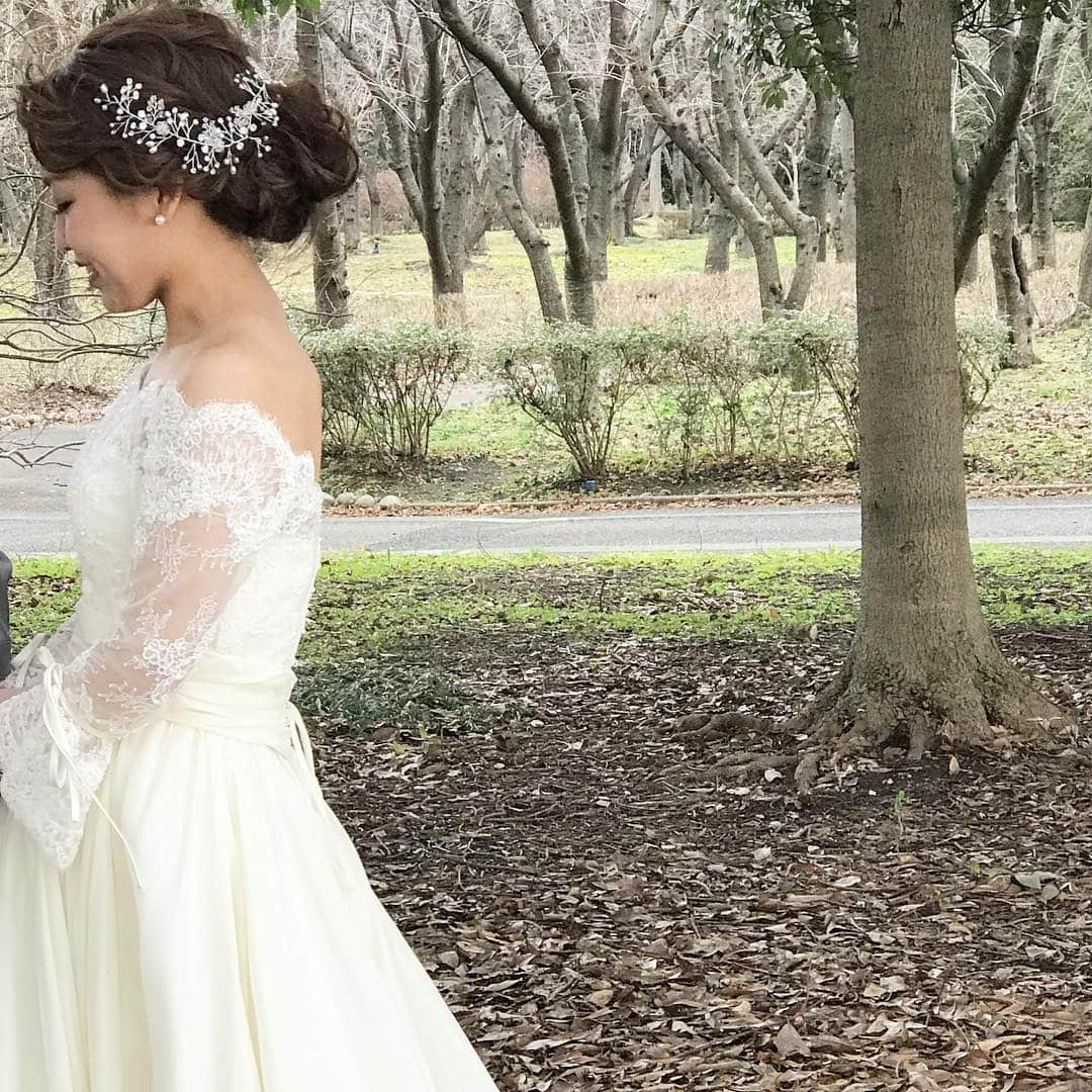 R.Y.K Vanilla Emuさんのインスタグラム写真 - (R.Y.K Vanilla EmuInstagram)「結婚式の前撮り 洋装ロケーション撮影 ゆるめのアップ #ヘアメイク#ヘアアレンジ #結婚式  #スタジオ撮影 #ヘア#2019春婚 #セットサロン #ヘアセット #アップスタイル  #プレ花嫁 #フォトウェディング #前撮り #結婚式ヘア #ロケーション撮影#結婚式準備 #ブライダルヘア #お呼ばれヘア#着物#着物ヘア#結婚準備#2018秋婚  #振袖 #花嫁ヘア#2018冬婚#成人式 #결혼식  #发型  #헤어스타일  #成人式ヘア#スタッフ募集」2月4日 18時59分 - ryky0101