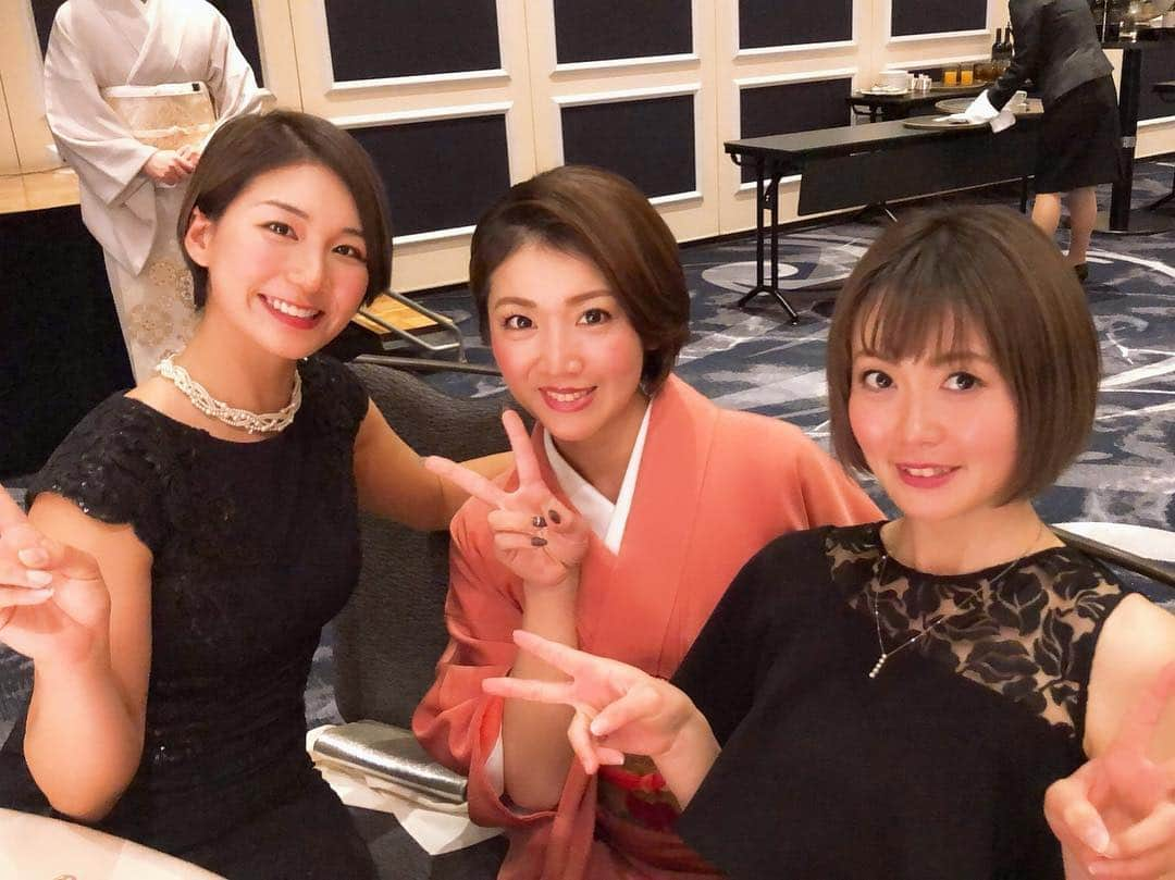 杉山美帆さんのインスタグラム写真 - (杉山美帆Instagram)「りーさん結婚おめでとうございます🥺💓 *  本当に！！綺麗だった…😭💓笑顔の絶えない素敵な披露宴でした🥺✨✨✨ * 幸せのお裾分けをありがとうございます🥺✨ *  #結婚式#披露宴#ウェディングドレス #ウェスティンホテル東京」2月4日 19時09分 - mih0_golf