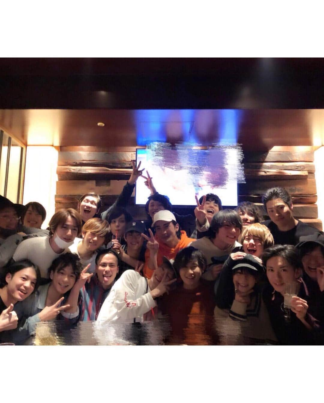 日向野祥さんのインスタグラム写真 - (日向野祥Instagram)「青春歌闘劇 バトリズムステージWAVE  全15公演終演しました！ ご観劇頂いた皆様 本当にありがとうございました^ ^  最高なキャストスタッフ で幸せでした。 また改めて「キョウ」という人物を 演じられることを願って... #バトリズム #閉幕 #瀬戸啓太  #こんどうようぢ #上仁樹 #楽屋うるさい #白鳳 #高校生 #いや #先生 #長ラン #英俊豪傑 #打ち上げ #ビンゴ大会 #景品ゲット #ストレートアイロン #NextStage #ブレフリ」2月4日 22時08分 - sho_higano