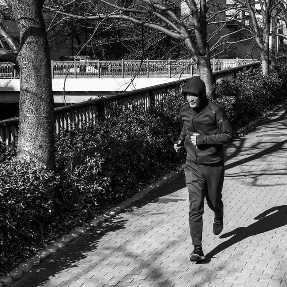 紀里谷和明さんのインスタグラム写真 - (紀里谷和明Instagram)「皆さま、こんにちは。 KIRIYA PICTURES 沖村です。 只今、紀里谷は東京です。日課のジョギングを楽しんでおります！」2月5日 10時46分 - kazuaki_kiriya