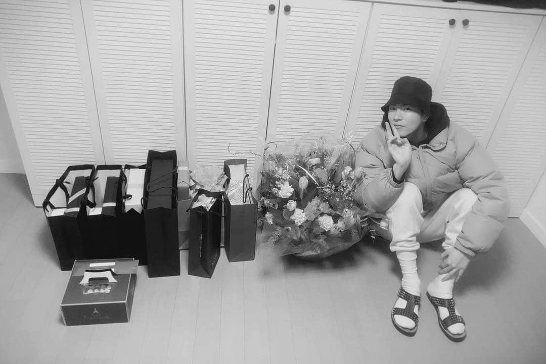 ホン・ジョンヒョンさんのインスタグラム写真 - (ホン・ジョンヒョンInstagram)「🧡🧡🧡🧡🧡🧡🧡🧡🧡 #30」2月5日 6時12分 - hjonghyun