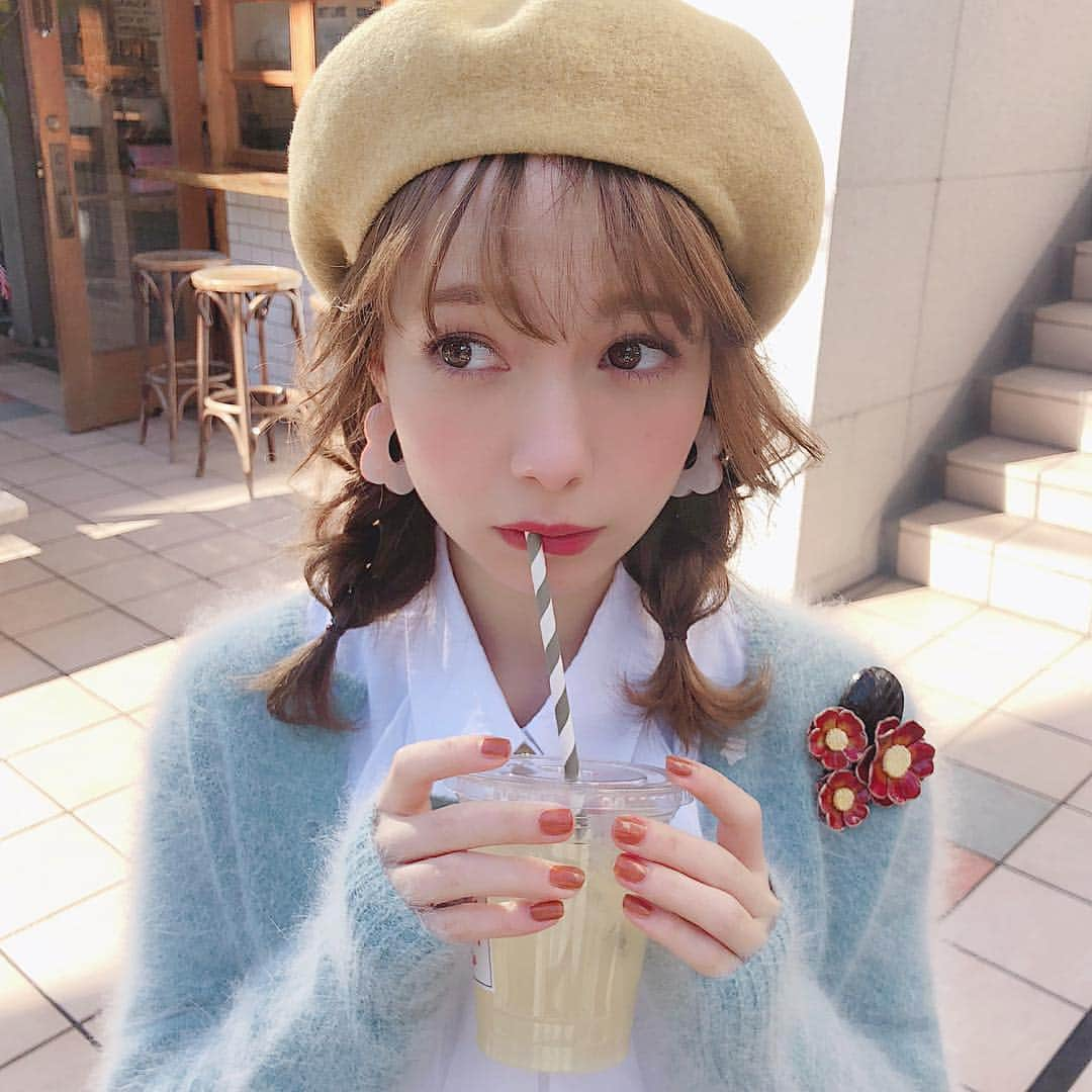 柴田あやなさんのインスタグラム写真 - (柴田あやなInstagram)「発売中の @bis_web に のってます ❤︎ ゲットしてねっ」2月5日 20時19分 - shibaobasan