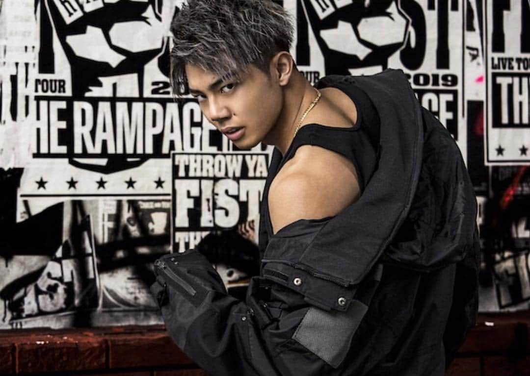 THE RAMPAGE from EXILE TRIBEさんのインスタグラム写真 - (THE RAMPAGE from EXILE TRIBEInstagram)「昨日2月4日は、パフォーマー武知海青の21歳の誕生日です🎂🎉🎊 武知海青にとって素敵な一年になりますよう心から願っております✨✨✨ メンバー一同 #THERAMPAGE #武知海青 #HappyBirthday」2月5日 12時42分 - the_rampage_official