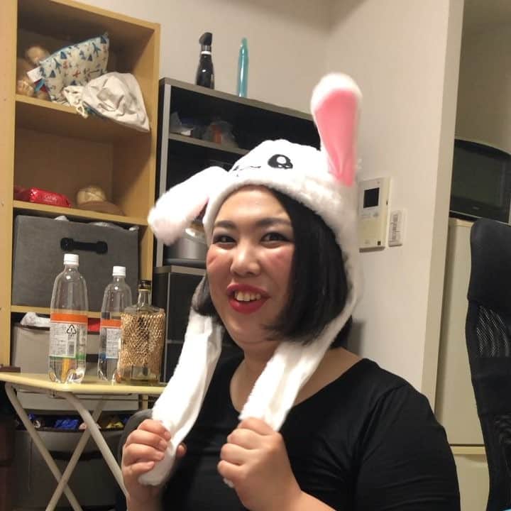 浜田のインスタグラム：「本物の化粧って性格も明るくなるものよ。 -オードリーヘップバーン-」